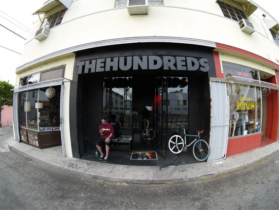 First Staff Blog-THE HUNDREDS,メルローズ