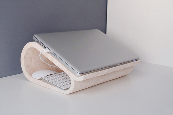 ☆ First Staff Blog ☆-Wood Laptop Stand