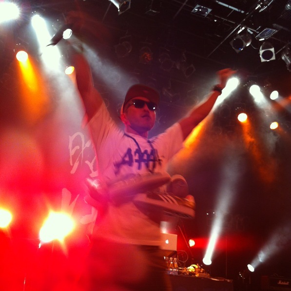 ☆ First Staff Blog ☆-昭和レコードTOUR SPECIAL 2012